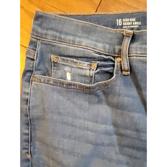 A.N.A. A New Approach Womens Denim Blue High Rise Skinny Ankle Jeans Size 16 - Picture 3 of 9